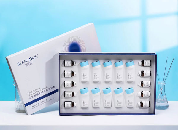 雪顏蔻光感煥膚套（大白，肌 ）